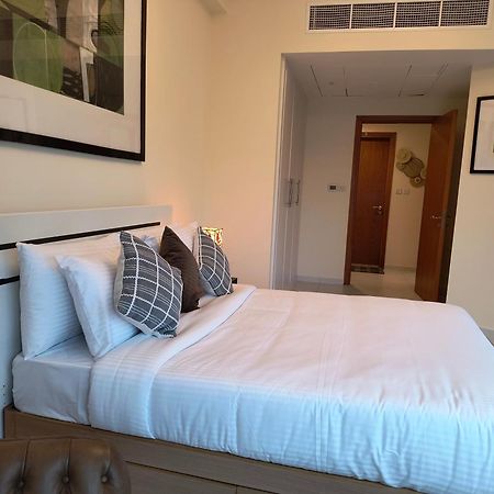 Trinity Holiday Homes - Sheikh Zayed Road Near To Financial Center Metro Station Dubaj Exteriér fotografie