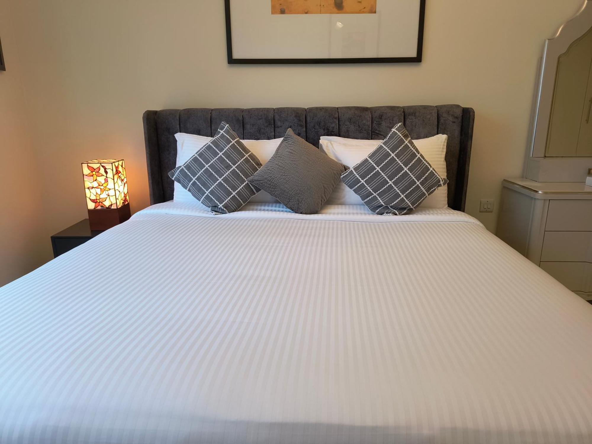 Trinity Holiday Homes - Sheikh Zayed Road Near To Financial Center Metro Station Dubaj Exteriér fotografie